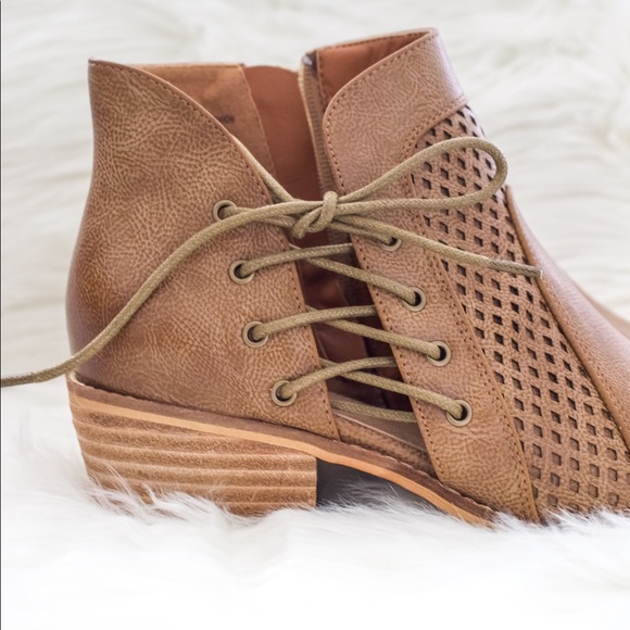 Camel Ankle Booties with Open Slit - Picture 5 of 11